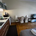 Charming Flat Next To Old Town And Harbor