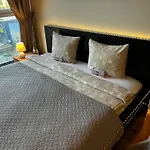 Charming Flat Next To Old Town And Harbor